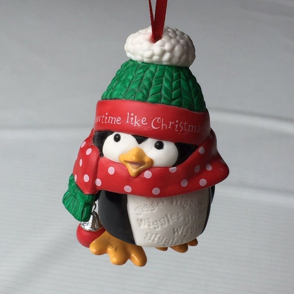 Hallmark Keepsake Ornament Club Exclusive Wiggly Giggly Penguin Christmas Tree